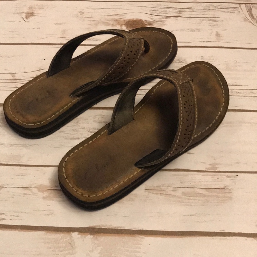🌴🐟 Clark’s leather sandals 🌴🐟 - Picture 2 of 8